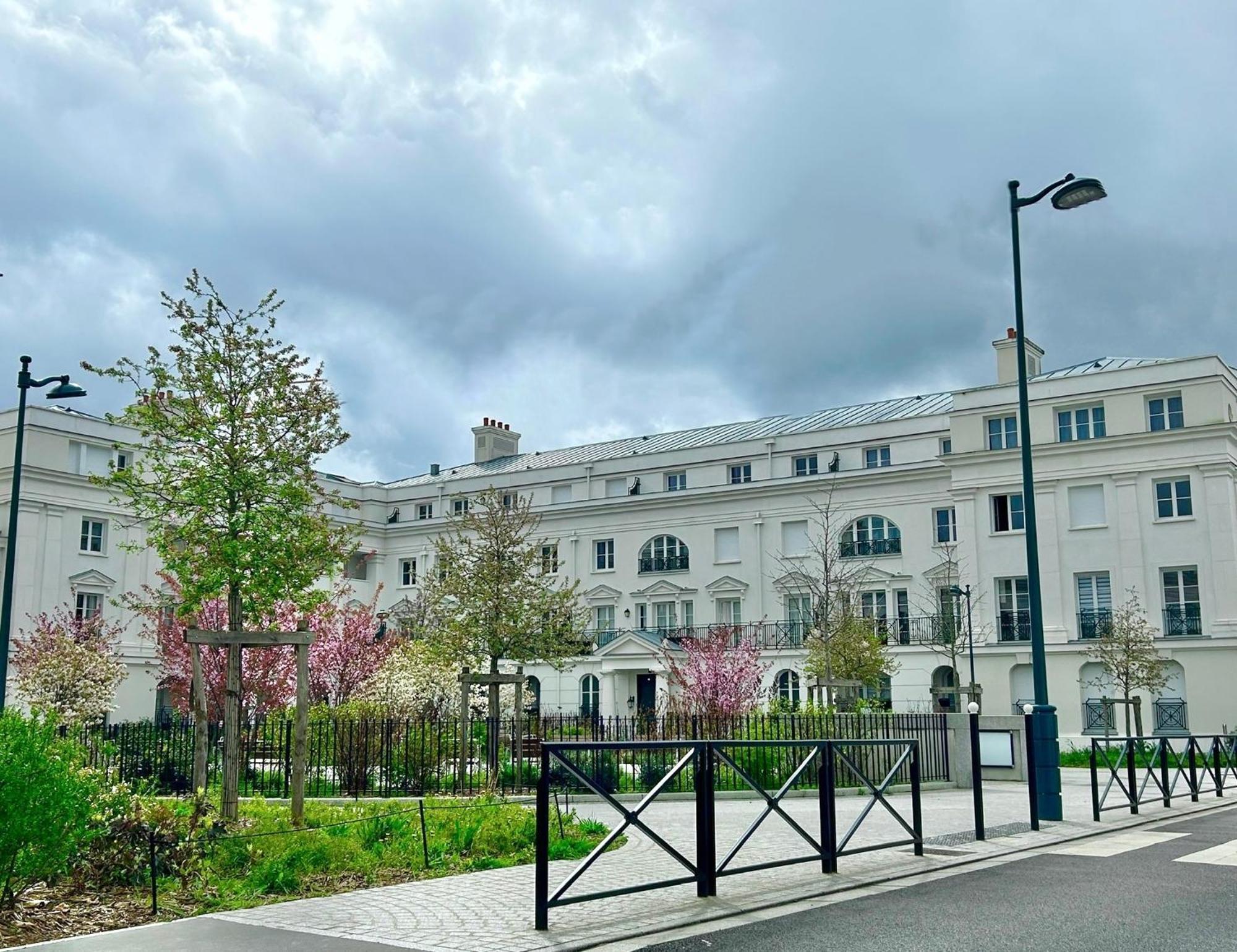 Le Regence, Terrasse, Serris Disney Εξωτερικό φωτογραφία